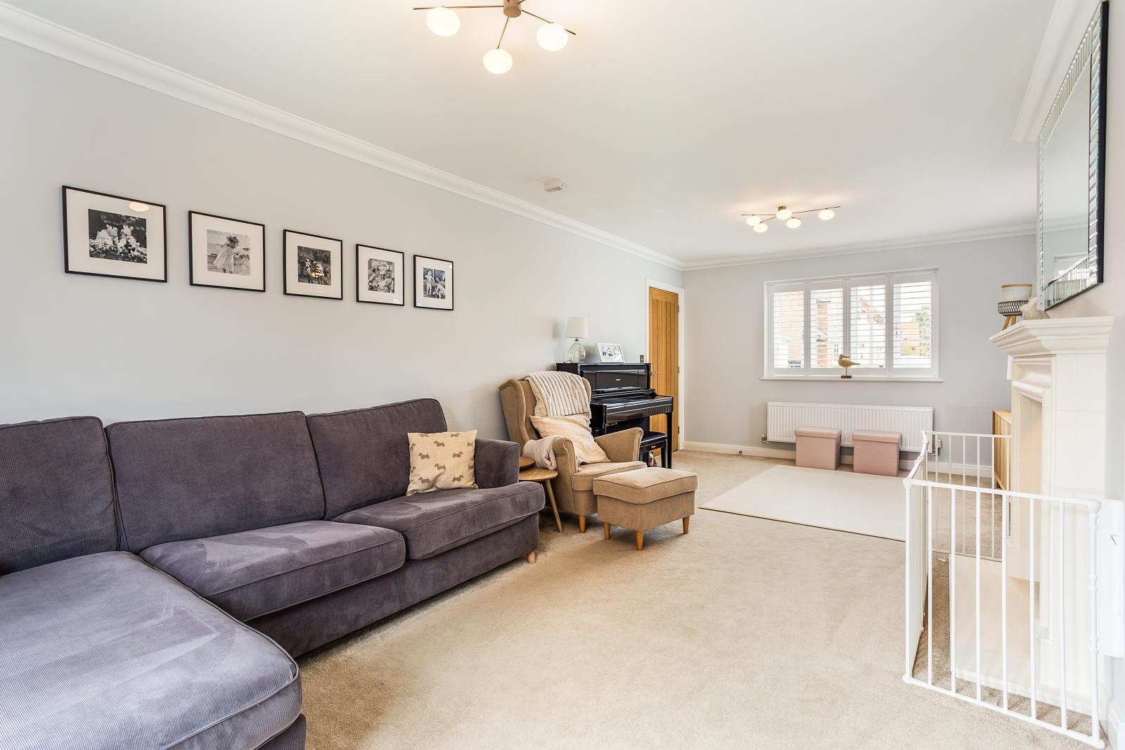 A SITTING ROOM 2.jpg